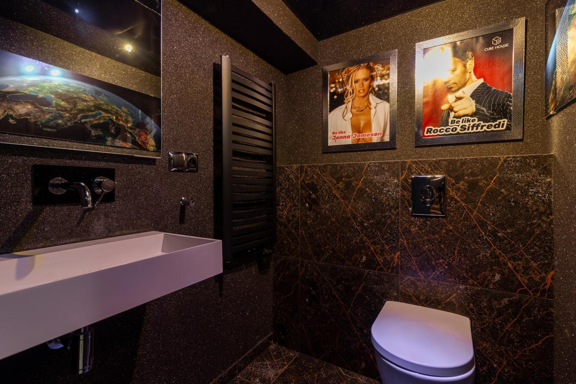 弗罗茨瓦夫Housecube, Bar , Prywatne Kino, Bilard , Luxus别墅 外观 照片